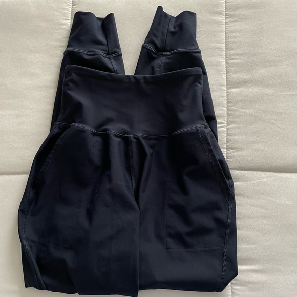 Old Navy Active Jogger Pants - Picture 3 of 3